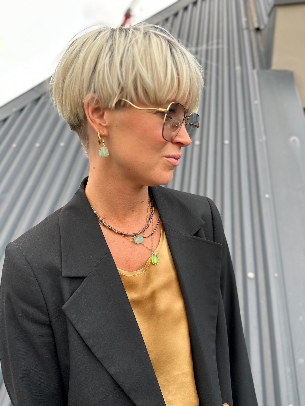 Thea Halsband 45cm Mörkgrön