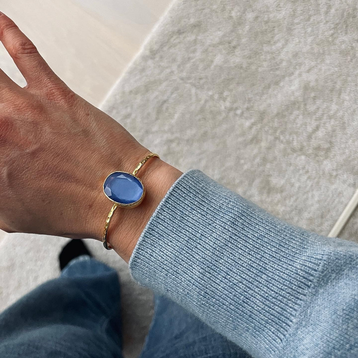 Theá Armband Blå Guld