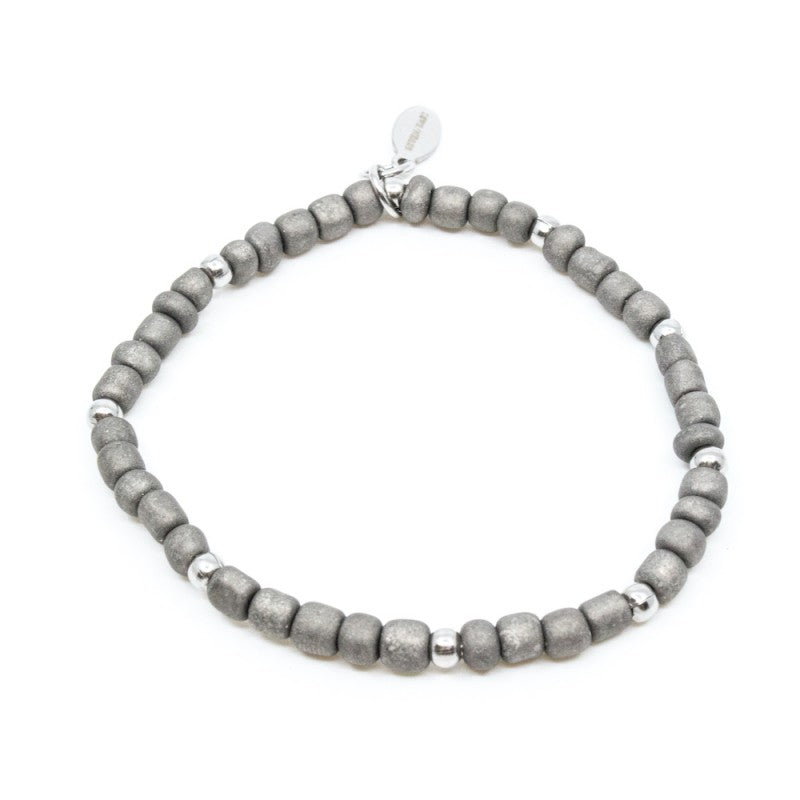 Sand Armband Grå